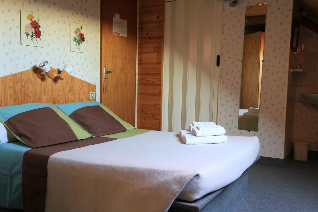 Chambres D'Hotes Lamourio Montdoumerc Exterior photo